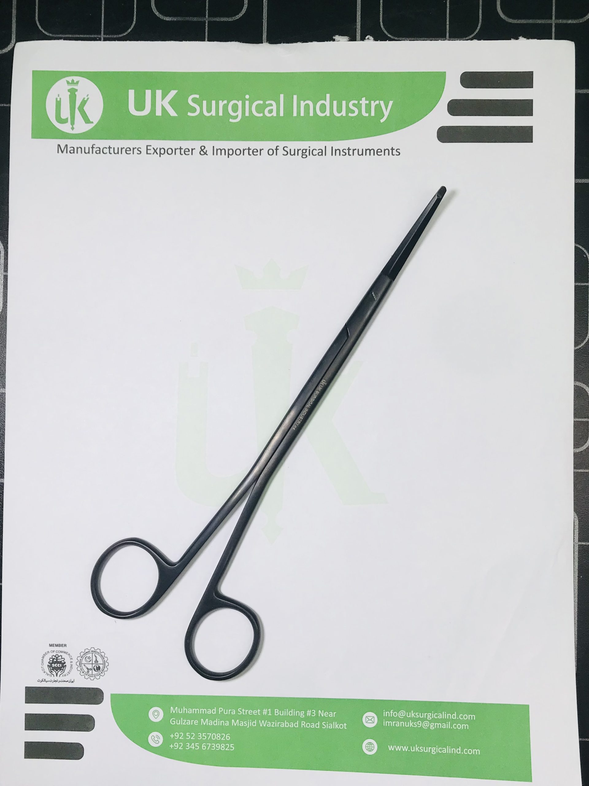 black supercut scissor facelift surgery